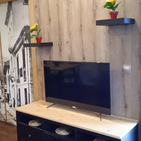 Apartamento Con Terraza Al Puente Romano Onís Buitenkant foto